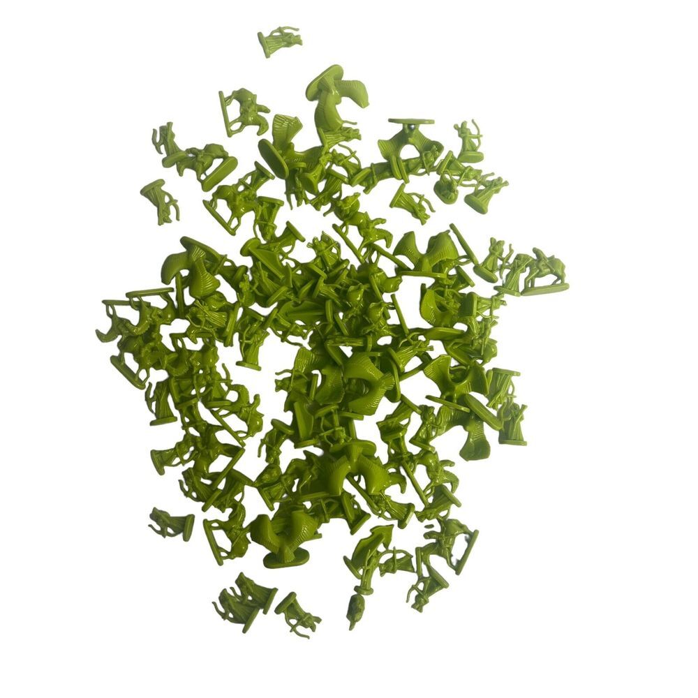RISK Lord of the Rings Middle Earth Conquest Green Army Replacement Pieces (107)